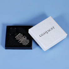 Load image into Gallery viewer, Valentine Day for Him Men Husband to My Man Keychain I Love You Gife for Him Hubby Boyfriend Anniversary Birthday Christmas Fiance Groom Wedding Couple from Girlfriend Wife Romantice Gifts for Men
