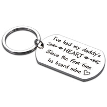 Load image into Gallery viewer, Dad Gifts Keychain from Daughter Son New Dad Daddy to Be Gifts for Men Birthday Christmas Father’s Day Valentine Gifts New Father Mother Soon to Be First Time Dads Moms Gifts from New Mommy