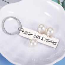 Load image into Gallery viewer, 10 Year Anniversar Gifts for Husband Wife 10th Wedding Anniversary Keychain for Him Her Couple Men Women Tin Aluminum Anniversary GIF 10 Year Marriage Gift for Friends Mom Dad Parent Daughter Son Brand: GGOJAGST