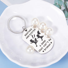 Load image into Gallery viewer, Brother Gifts from Sister Funny Sister and Brother Keychain Birthday Christmas Gift for Sister from Brother Big Sister Little Sister Gifts Valentine's Day Present Big Brother Little Brother in Law
