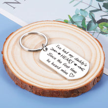 Load image into Gallery viewer, Dad Gifts Keychain from Daughter Son New Dad Daddy to Be Gifts for Men Birthday Christmas Father’s Day Valentine Gifts New Father Mother Soon to Be First Time Dads Moms Gifts from New Mommy